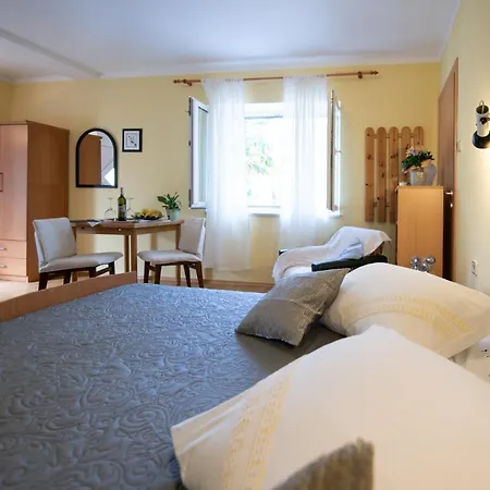 Apartment Apartmens Egle *